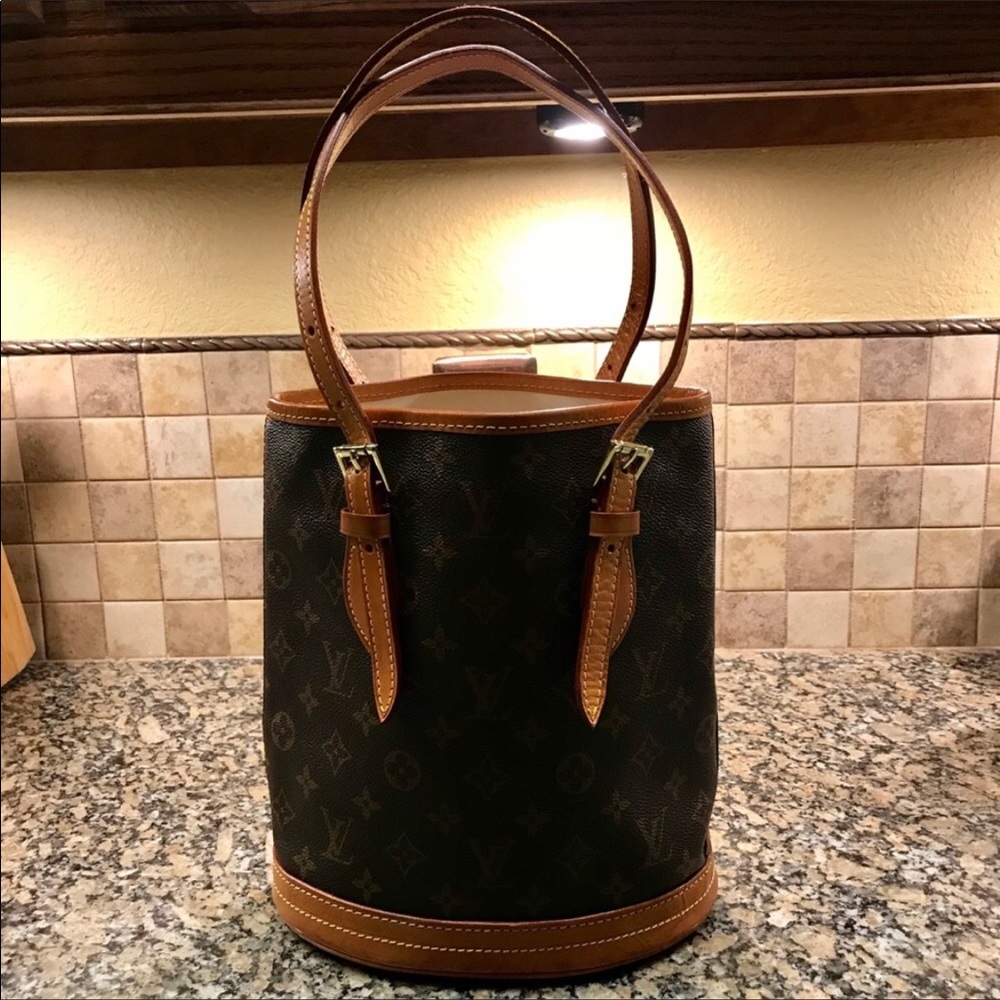 Authentic Louis Vuitton Petite Bucket Bag